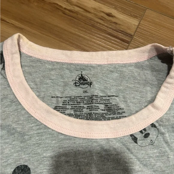 Gray T-Shirt with AOP Mickey Mouse Print Size 2X - Picture 3 of 3